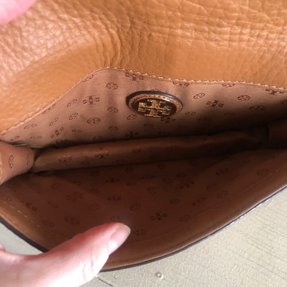 Tory Burch ALL T Crossbody Bag Bark - Picture 10 of 12